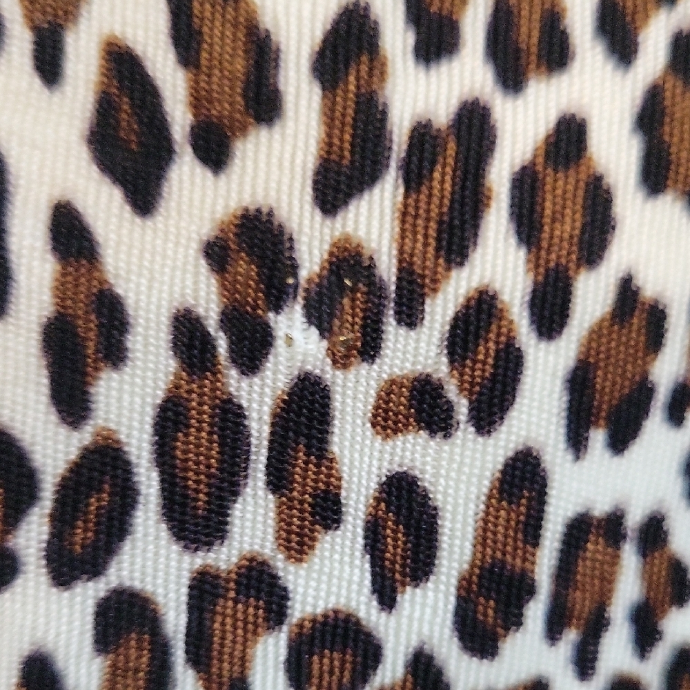 Chic Cache Cream Diamond (faux) & Leopard Accent Blazer & Skirt 2 Piece Set - Picture 5 of 16